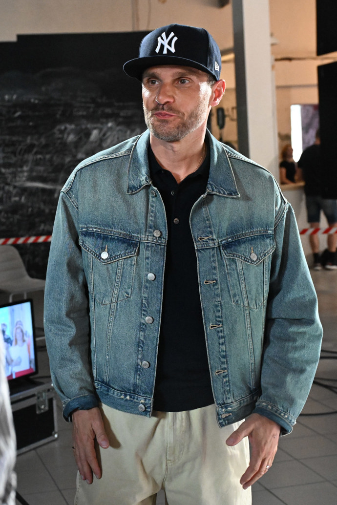 FOTO: Leoš Mareš na představení programu Novy. – stránka 46