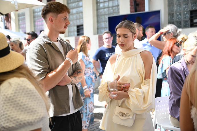 FOTO: Sabina Pšádová raději trávila čas s účastníky reality show Farma Česko 2026. – stránka 4