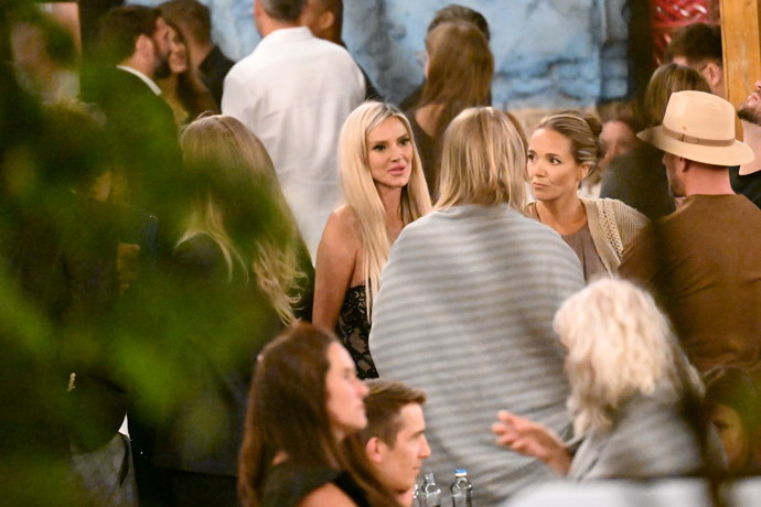 FOTO: Lucie Vondráčková se nejspíše dostala do konverzace i s Denise Ayverdi. – stránka 2