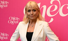 Pavla Tomicová má hlavní roli ve filmu Chica Checa. Hraje tam matku Lukáše (Jan Cina).