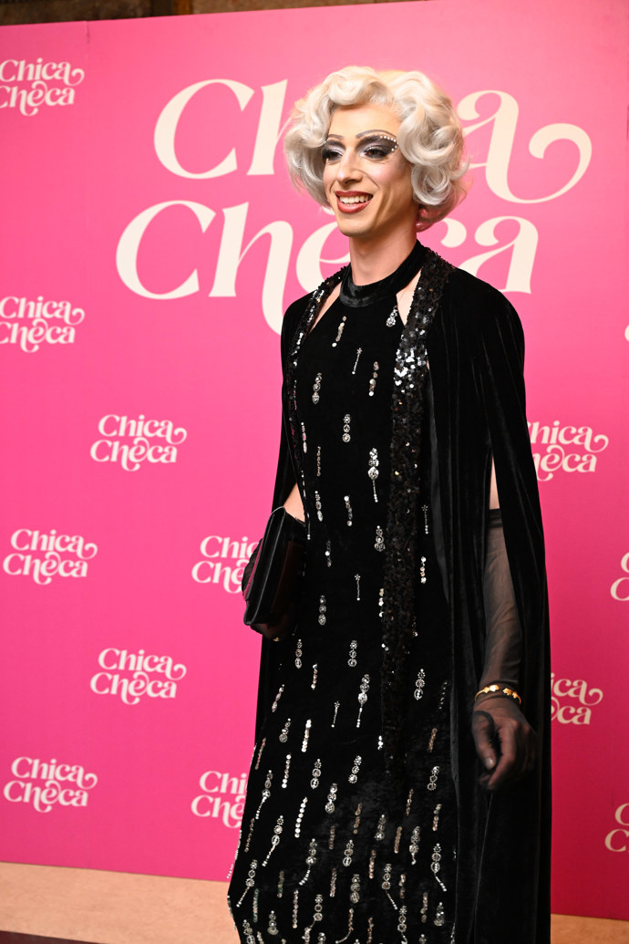 FOTO: Herec Jan Cina překvapil! Na premiéru filmu Chica Checa dorazil jako Drag queen. – stránka 3