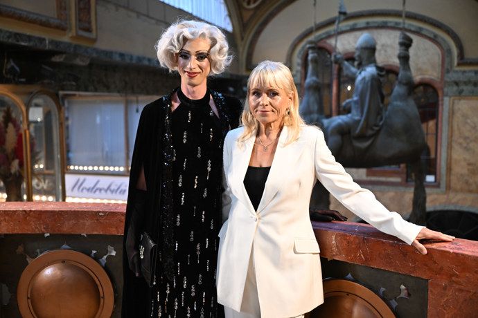 FOTO: Jan Cina a Pavla Tomicová v hlavních rolích filmu Chica Checa. – stránka 30