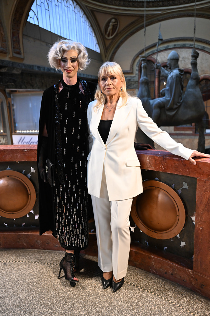 FOTO: Jan Cina a Pavla Tomicová v hlavních rolích filmu Chica Checa. – stránka 29