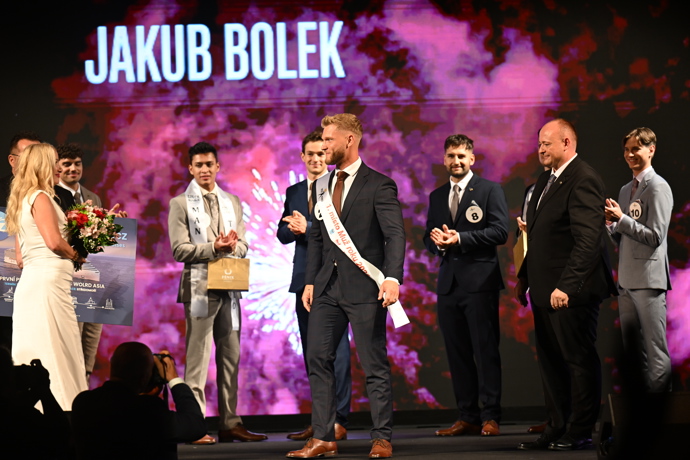 FOTO: Jakub Bolek vítězství čekal. – stránka 7