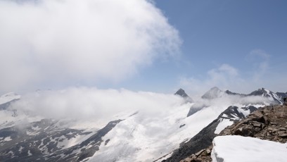 FOTO: Češka, která na konci července zemřela po pádu na hoře Wildspitze v rakouských Alpách, byla dvaatřicetiletá expertka na kybernetickou bezpečnost Adéla Klečková.