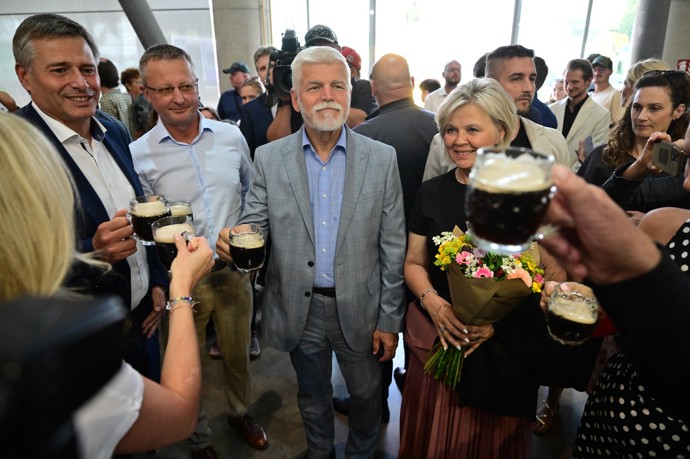 FOTO: Prezident Petr Pavel s manželkou Evou navštívili v pondělí odpoledne největší český zemědělský veletrh Země živitelka. – stránka 77