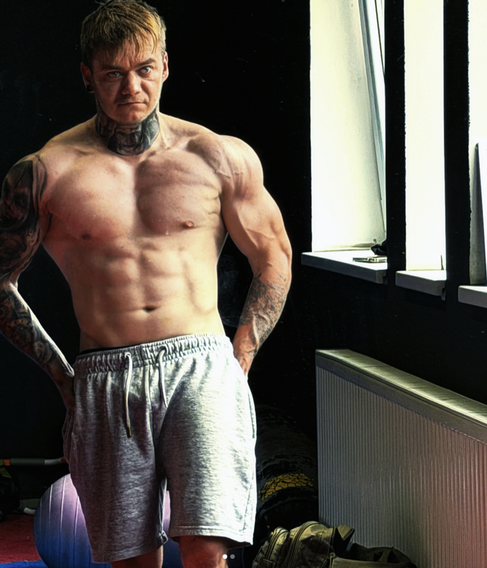 FOTO: Věnuje se YouTube a fitness. – stránka 3