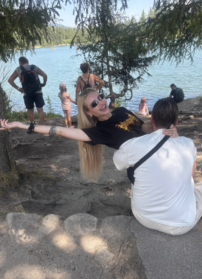 FOTO: Denisa Šuralová na dovolené s partnerem.