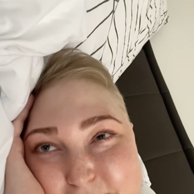 Ani během náročné léčby Kristýna neztrácela úsměv a snažila se zůstávat pozitivní.