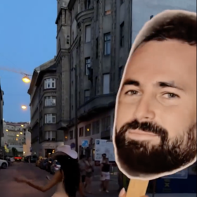 Sebou nosila fotku Matěje Dejdara.