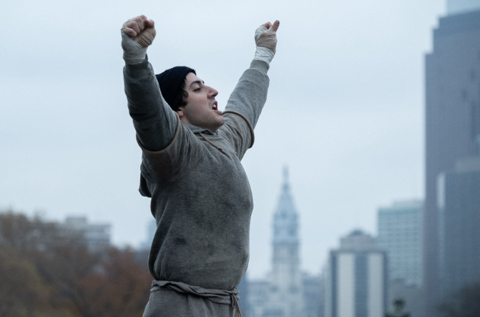 FOTO: Anthony Ippolito jako Rocky. – stránka 5