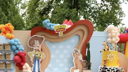 FOTO: Malý Derian byl jako kovboj Woody.