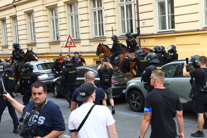 FOTO: Dnes se tak snad žádného většího konfliktu bát nemusíme. – stránka 8