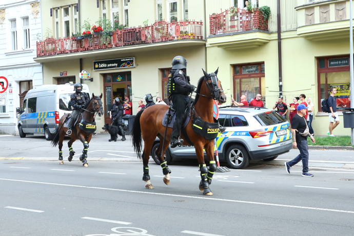 FOTO: Anitkonfliktní tým – stránka 7