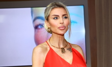 Krásná Lela Ceterová.