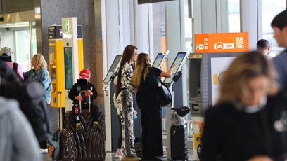 FOTO: Lela Ceterová se vrátila z dovolené s dětmi.