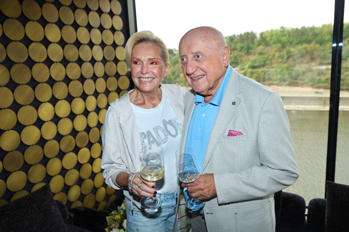FOTO: Helena Vondráčková a Felix Slováček na křtu videoklipu Magická láska. – stránka 5