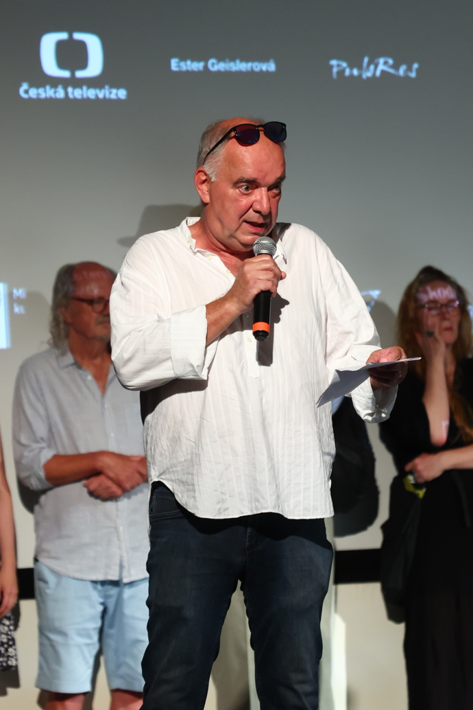 FOTO: Rozjetý Ondřej Trojan na premiéře dokumentu Dvě deci tuše.