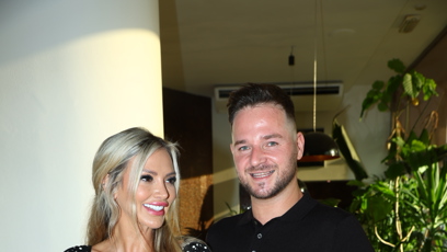 FOTO: Krásná Denise Ayverdi dorazila na premiéru se svým dobrým kamarádem.