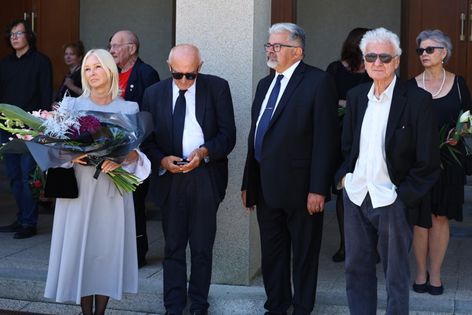FOTO: Poslední rozloučení s Milanem Knížákem. – stránka 51