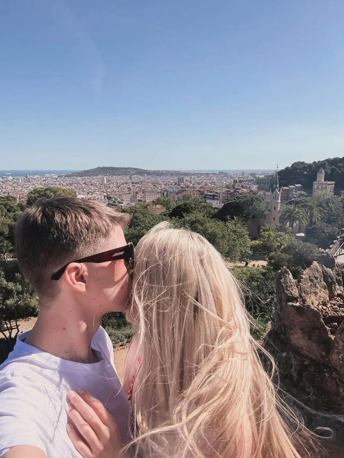 FOTO: Největší oporou je jí její manžel Míša. – stránka 1