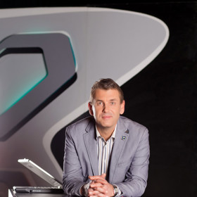 Dnes říká, že stále nezná odpovědi na všechny otázky.