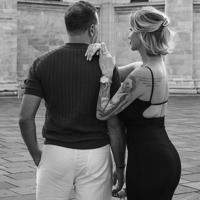 FOTO: Dominika vypadá vedle svého budoucího muže šťastná. – stránka 5