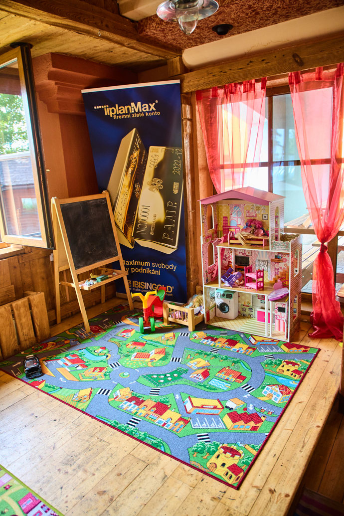 FOTO: V prostorách restaurace Trilobit se nachází i dětský koutek. – stránka 14