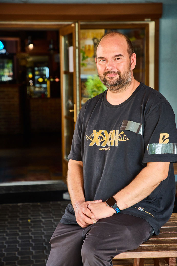 FOTO: Pan majitel restaurace Trilobit byl velmi přátelský a ochotný. – stránka 21