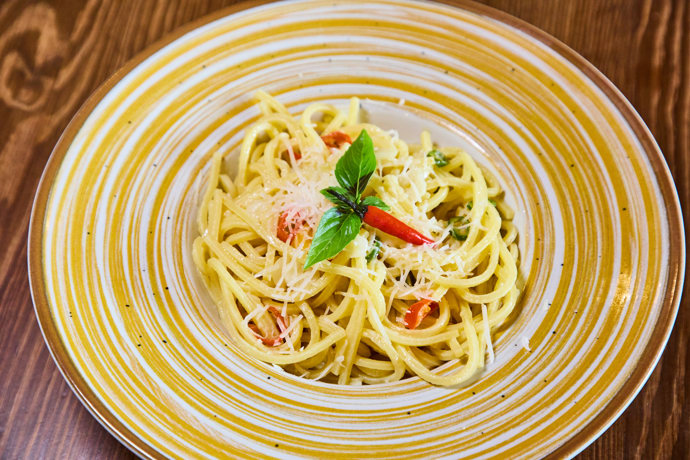 FOTO: Špagety aglio olio překvapily svou pálivostí. – stránka 16