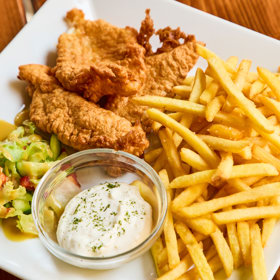 Zdeněk Pohlreich naučil kuchaře v restauraci dělat fish and chips.