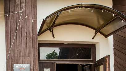 FOTO: Vchod do restaurace Hamrovka.
