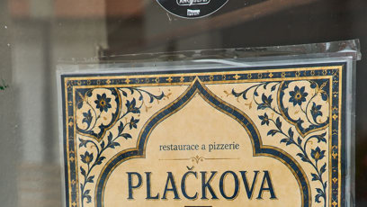 FOTO: Otevírací doba restaurace Plačkova.