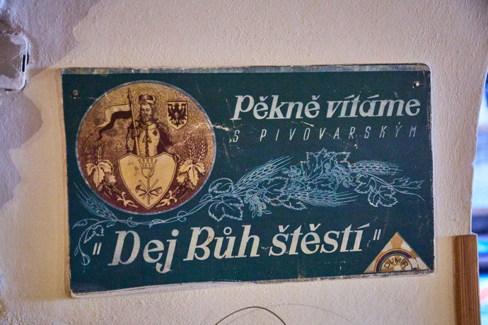 FOTO: Výzdoba restaurace Plačkova. – stránka 149