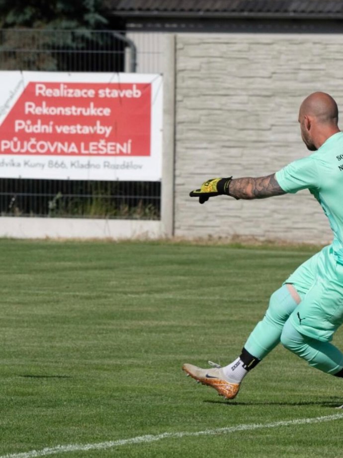 FOTO: Pětatřicetiletý fotbalista tragicky zahynul při dopravní nehodě. – stránka 3