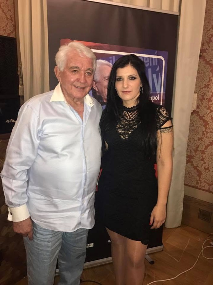 FOTO: Přítelkyně René Zavorala Miriam Tejklová znala Jiřího Krampola. – stránka 4