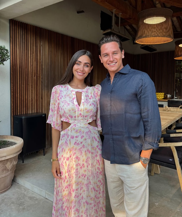 FOTO: Florian Thauvin má doma nádhernou modelku a vicemiss Francie Charlotte Pirroni. – stránka 1