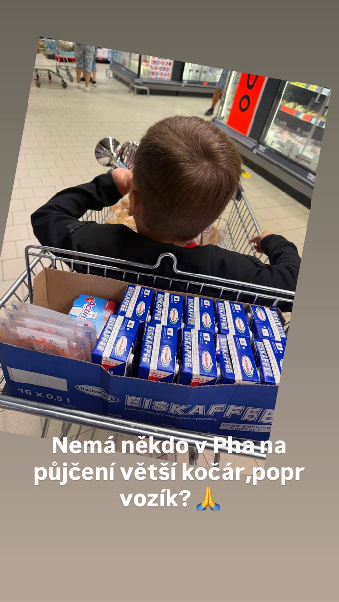 FOTO: Andrea začala pro syna shánět větší kočárek nebo vozík. – stránka 3