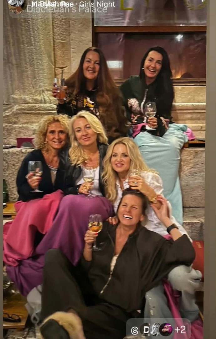 FOTO: Monika Babišová na dámské jízdě. – stránka 1
