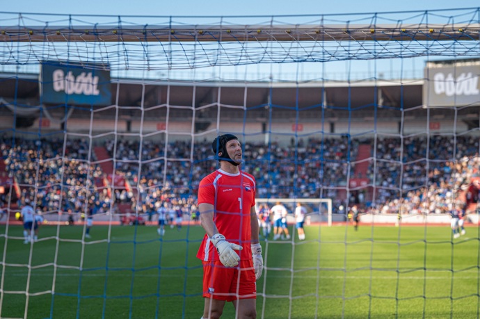 FOTO: Nechyběl Petr Čech. – stránka 13