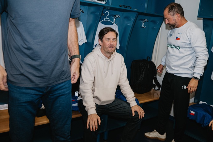 FOTO: Tomáš Rosický přijel podpořit kamaráda. – stránka 7