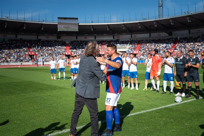 FOTO: Milan Baroš měl poslední zápas na stadionu. – stránka 21