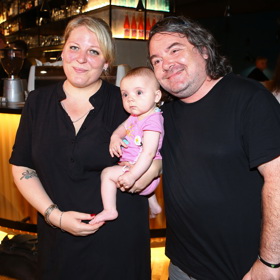 Petra Hapková s manželem a dcerou v roce 2019