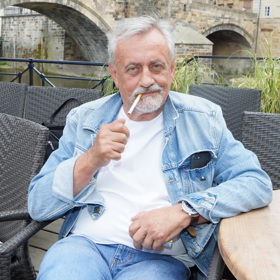 Do hudebního nebe se vypravil Richard Tesařík po dlouhé nemoci. 