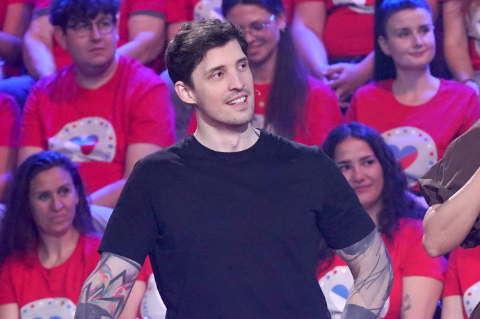 FOTO: Čestmír Strakatý v pořadu Máme rádi Česko. – stránka 4