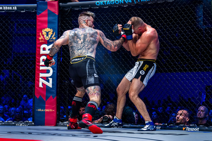 FOTO: Josef Hála vs Radovan Úškrt. – stránka 2
