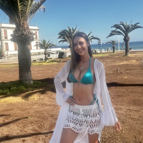 Natália Lopašovská je velmi krásná.