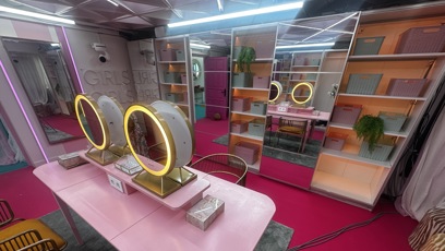 FOTO: Makeup room.