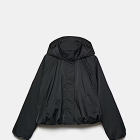 Odolná bunda bomber s kapucí, Marks&Spencer, 1499 Kč
