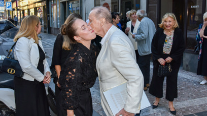 FOTO: Štefan Margita se pozdravil s herečkami.